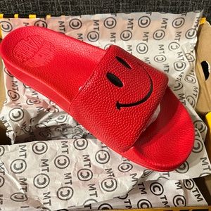 Chinatown Market Smiley Face Slides / Sandals Red & Black New In Box RARE